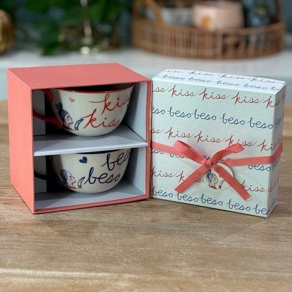 NWT Anthropologie Libby VanderPloeg Kisses Mugs, Set of 2 - Picture 6 of 10